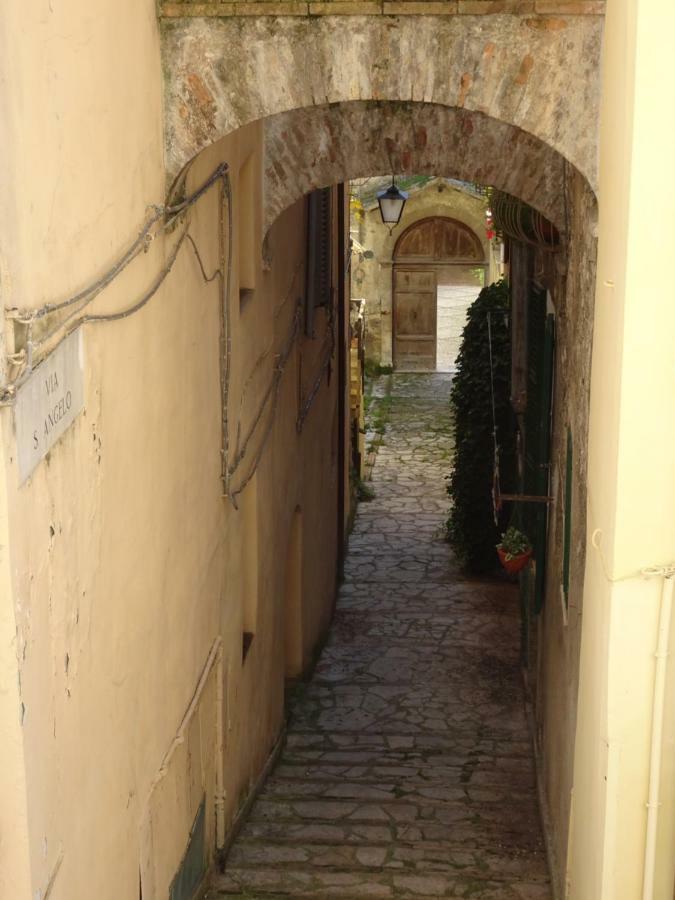 Non Ditelo Al Duca - Belvedere Sant'Angelo สโปเลโต ภายนอก รูปภาพ